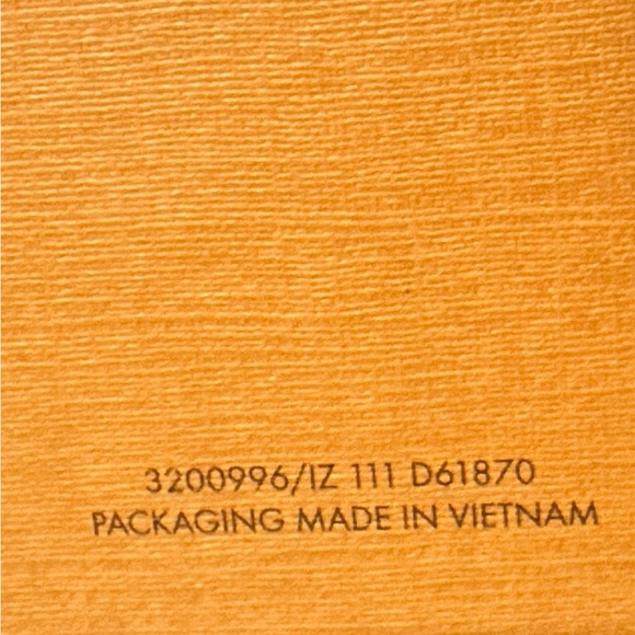 Louis Vuitton Gift Box & Dust Bag – Authentic Designer Packaging - Picture 4 of 7